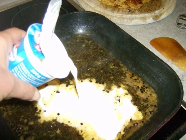 Rezept: Entrecote mit Rahm Pfeffersoße Bild Nr. 7 Entrecote mit Rahm Pfeffersoße - Rezept - Bild Nr. 7