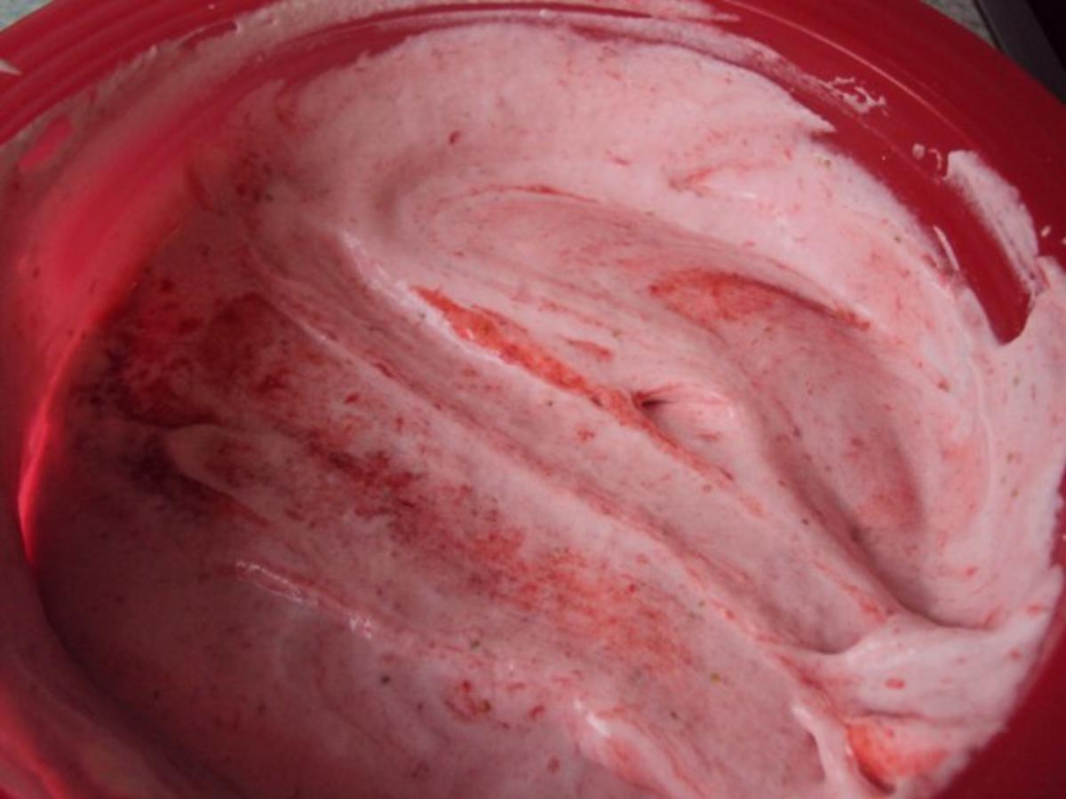 Erdbeer-Sahne Eis - Rezept - Bild Nr. 7