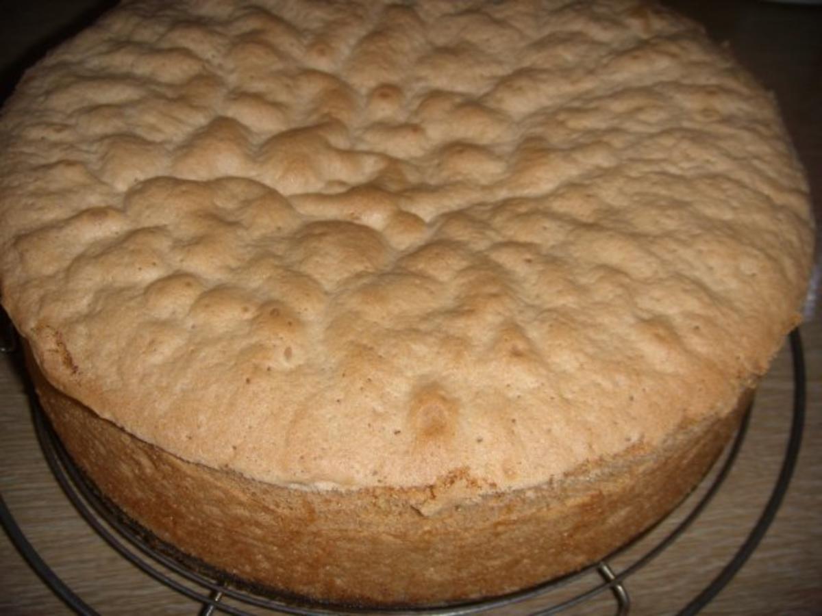 Erdbeer-Sahne-Torte mit sizilianischer Vanillecreme (crema pasticciera) - Rezept - Bild Nr. 3