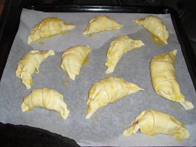 Rezept: Schinken-Käse-Hörnchen Bild Nr. 6 Schinken-Käse-Hörnchen - Rezept - Bild Nr. 6