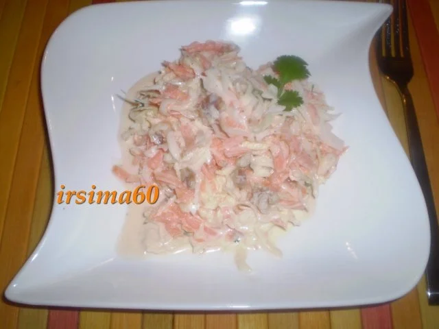 Krautsalat mit Möhren, Apfel und Walnüssen - Rezept - Bild Nr. 2