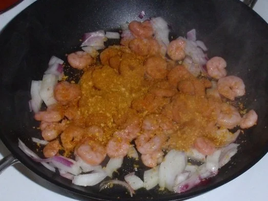 Garnelen-Gemüse-Pfanne mit Bandnudeln - Rezept - Bild Nr. 3