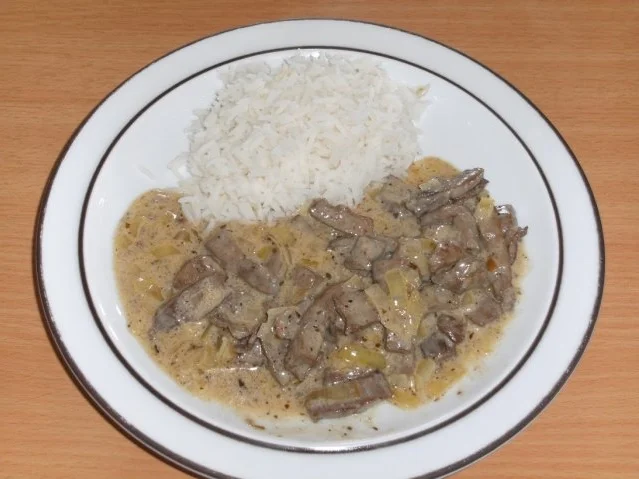 Fleisch: Rinderleber, geschnetzelt, in Estragonsauce - Rezept