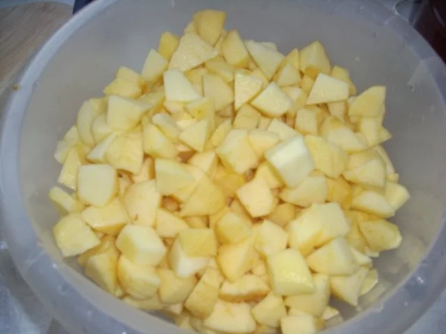 Saftiger Apfelkuchen - Rezept - Bild Nr. 4