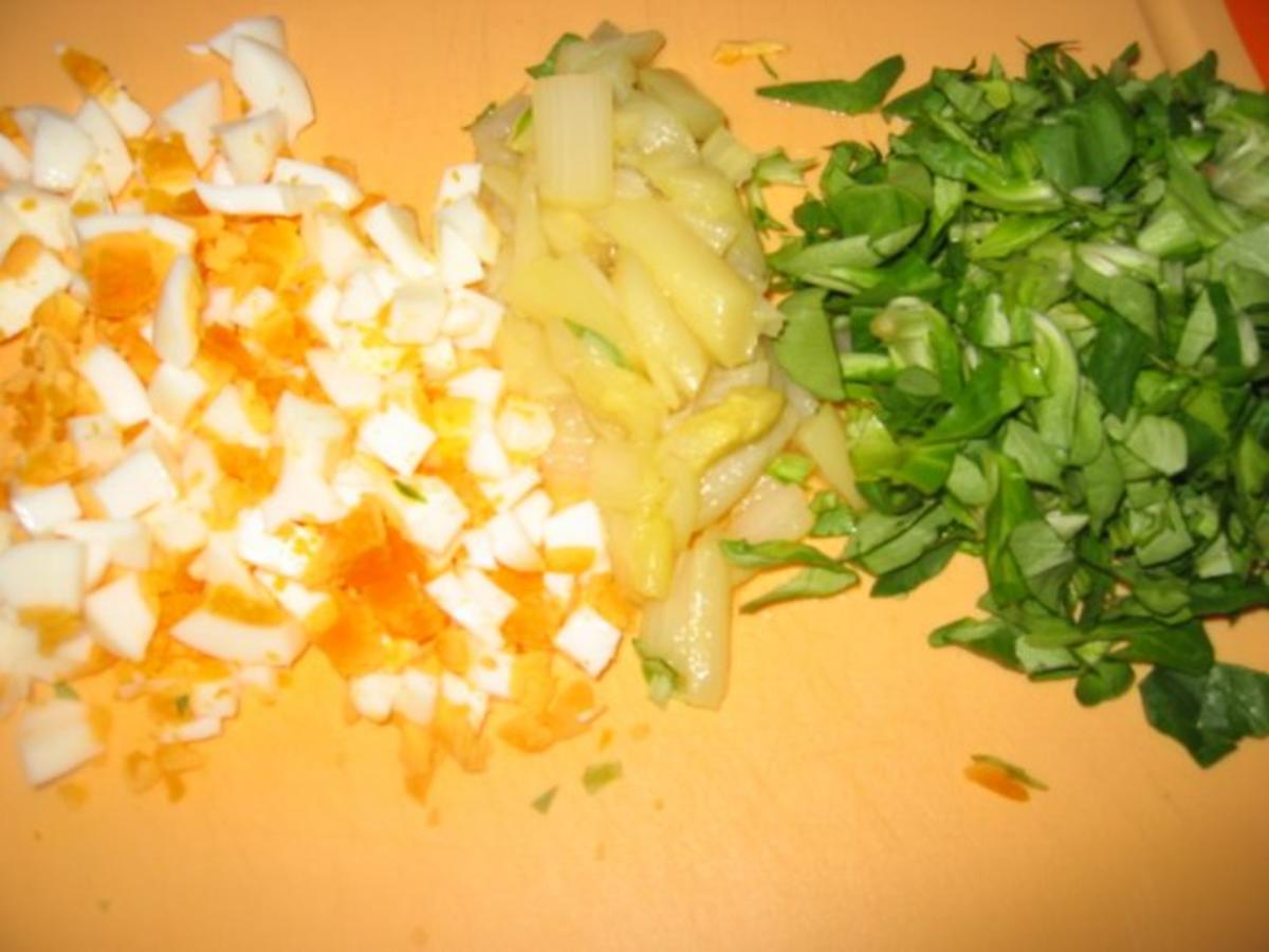 Kartoffel-Spargelsuppe mit Ei und Feldsalat - Rezept - Bild Nr. 6