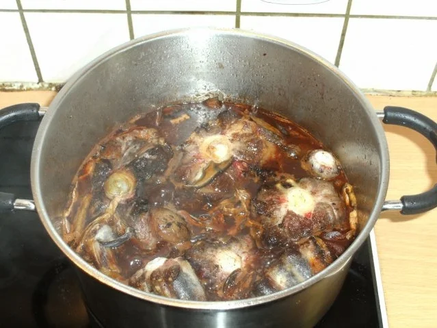 Fleisch: Ochsenschwanzragout, pikant, mit Mischpilzen - Rezept - Bild Nr. 3