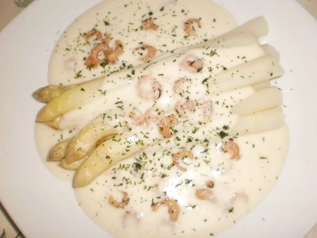 Spargel mit Krabbensauce - Rezept