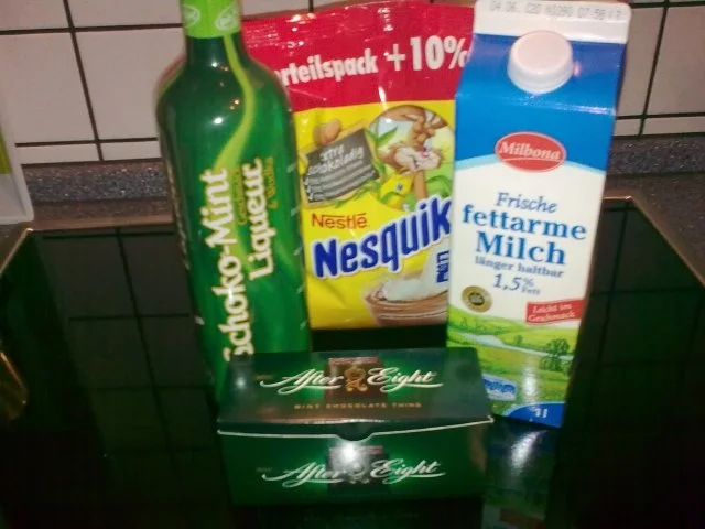 heiße Mint-Schokolade mit Schuss - Rezept