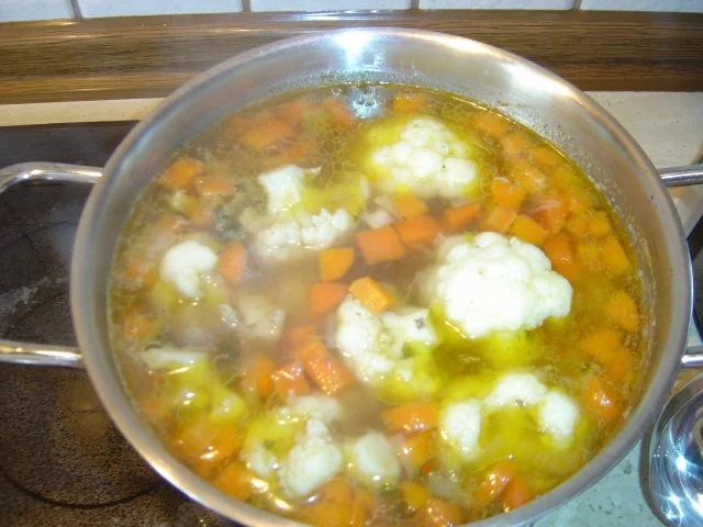 Rezept: Rindfleischsuppe Bild Nr. 8 Rindfleischsuppe - Rezept - Bild Nr. 8