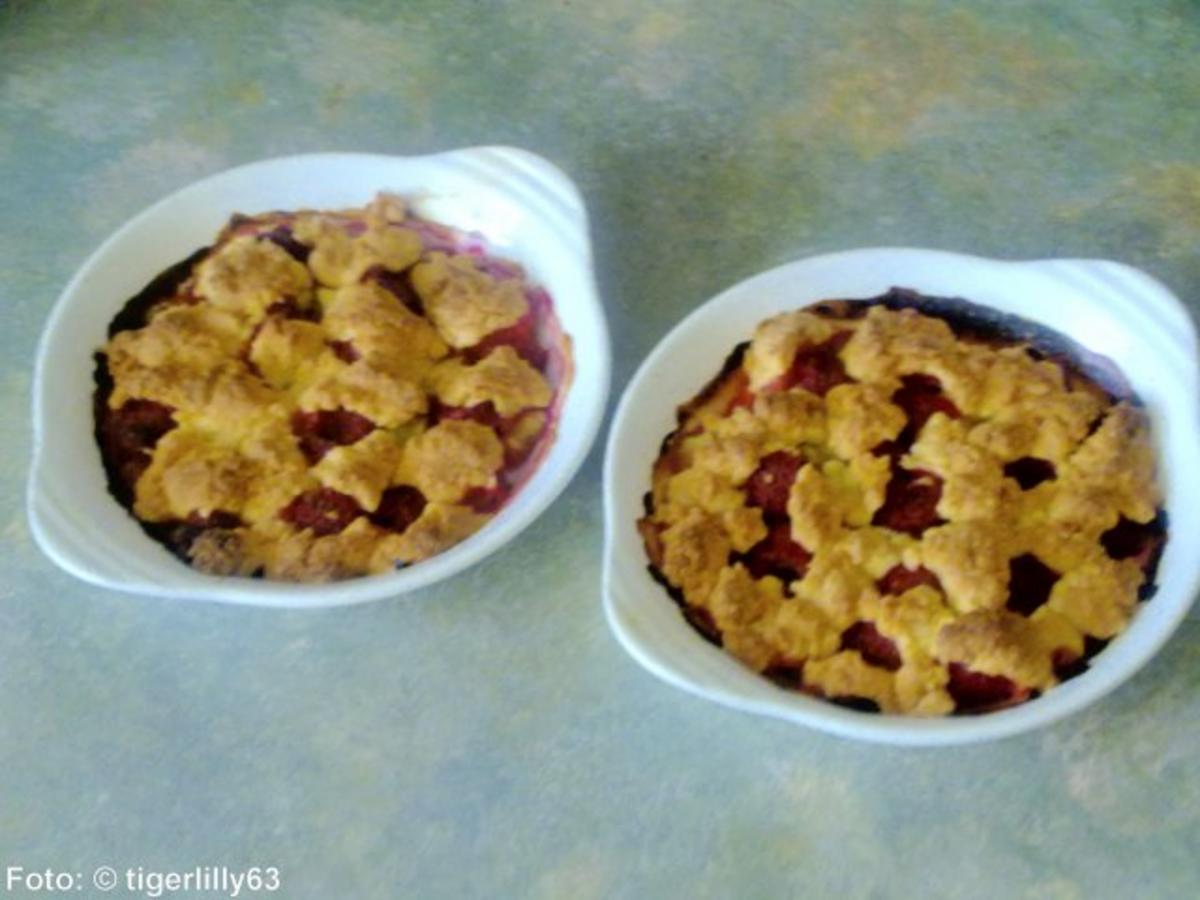 Himbeer-Rhabarber-Crumble - Rezept mit Bild - kochbar.de