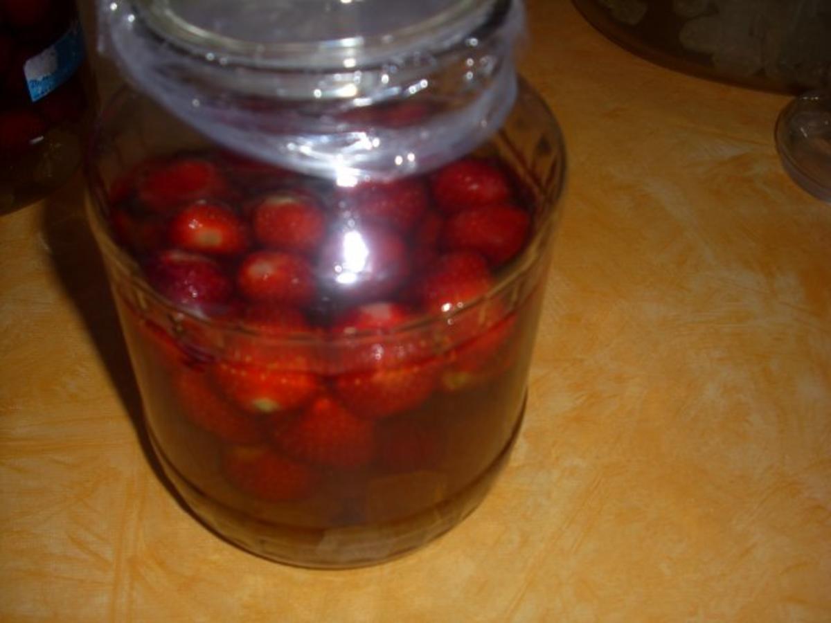 Erdbeer-Likör - Rezept