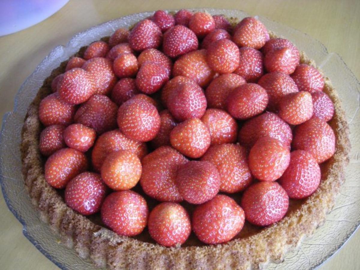 Tortenboden gelingt immer....... mit Erdbeeren oder Kirschen - Rezept - Bild Nr. 4