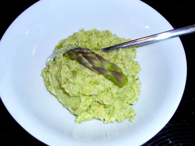 Spargel-Pesto - Rezept
