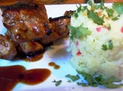 Hähnchenspieße an Kartoffel-Kokos-Chili-Püree - Rezept