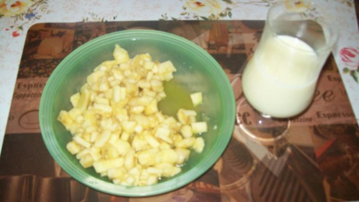 Apfel- Bananen- Salat mit Vanille-Pudding - Rezept - Bild Nr. 2