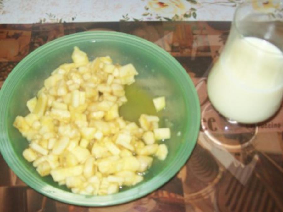Apfel- Bananen- Salat mit Vanille Pudding - schnell &amp; einfach - von Irene61