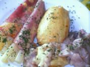 GEFÜLLTE TINTENFISCHTUBEN MIT WARMEN SPARGELRÖLLCHEN - Rezept