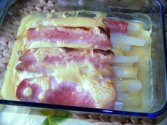 GEFÜLLTE TINTENFISCHTUBEN MIT WARMEN SPARGELRÖLLCHEN - Rezept - Bild Nr. 4