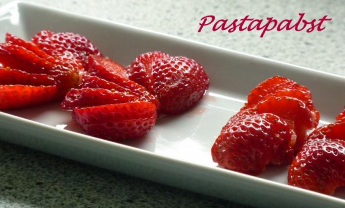 Erdbeeren mit süssem Pesto - Rezept - Bild Nr. 3