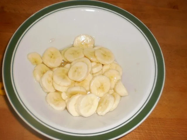 Bananen-Buttermilch-Quark mit Nüssen - Rezept - Bild Nr. 3