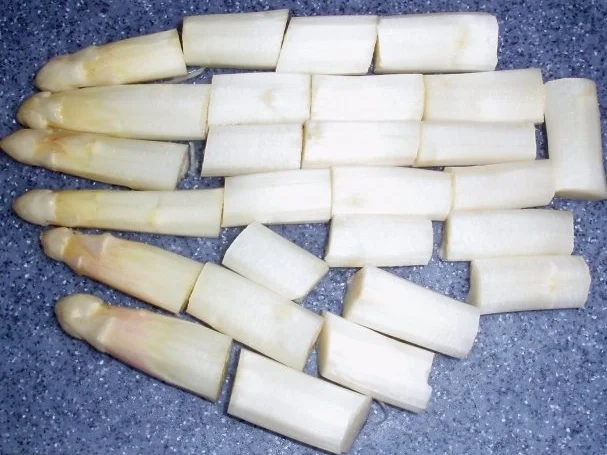 Rezept: Spargelauflauf mit Senfhaube Bild Nr. 3 Spargelauflauf mit Senfhaube - Rezept - Bild Nr. 3