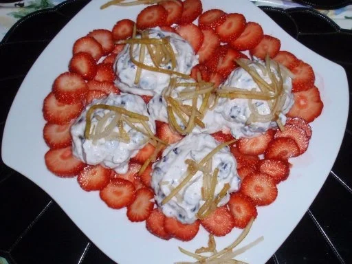 Heidelbeerquark auf Erdbeerfeld - Rezept - Bild Nr. 4