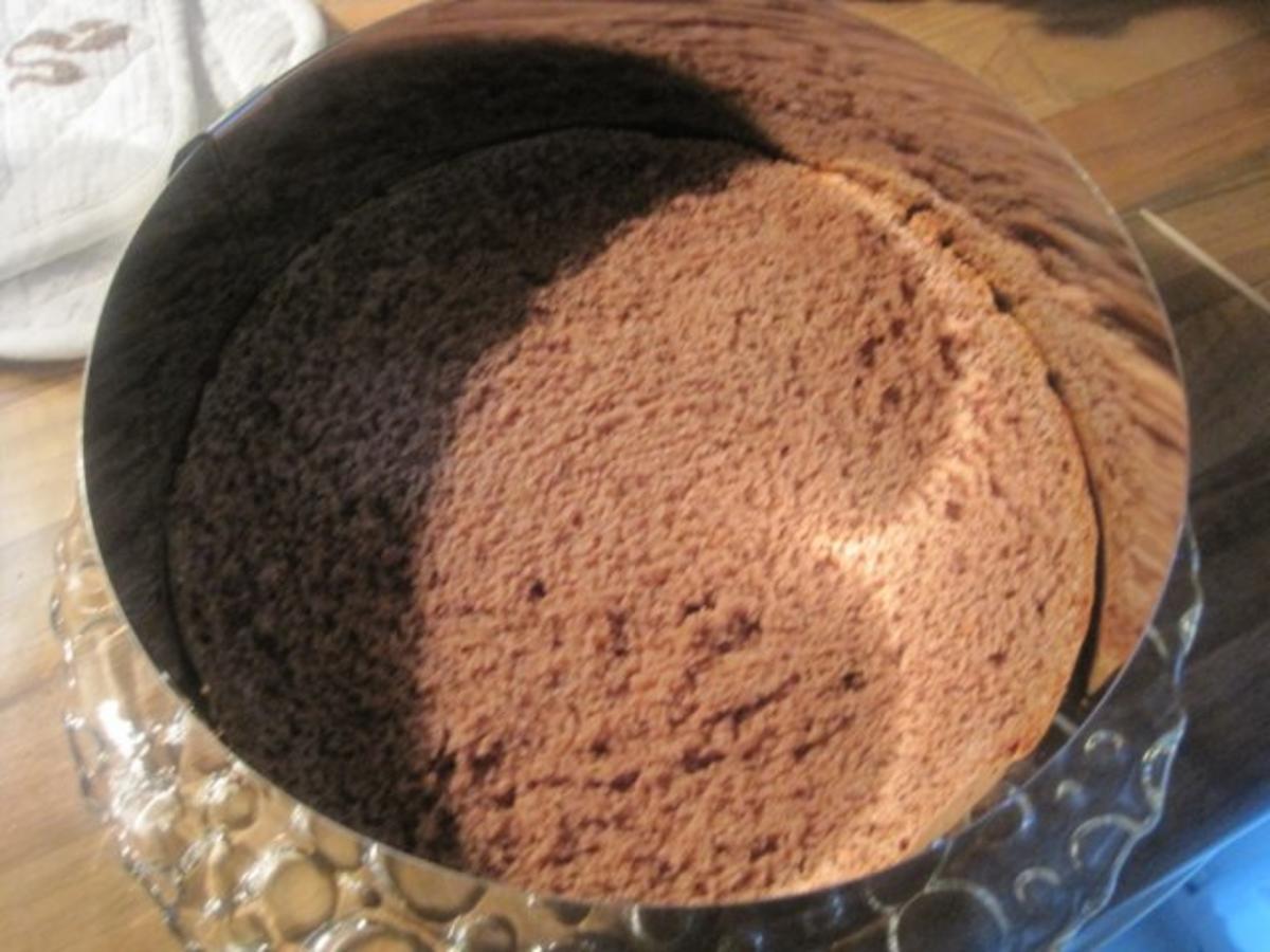 Vanillecreme-Torte mit Schokoperlen - Rezept - Bild Nr. 5