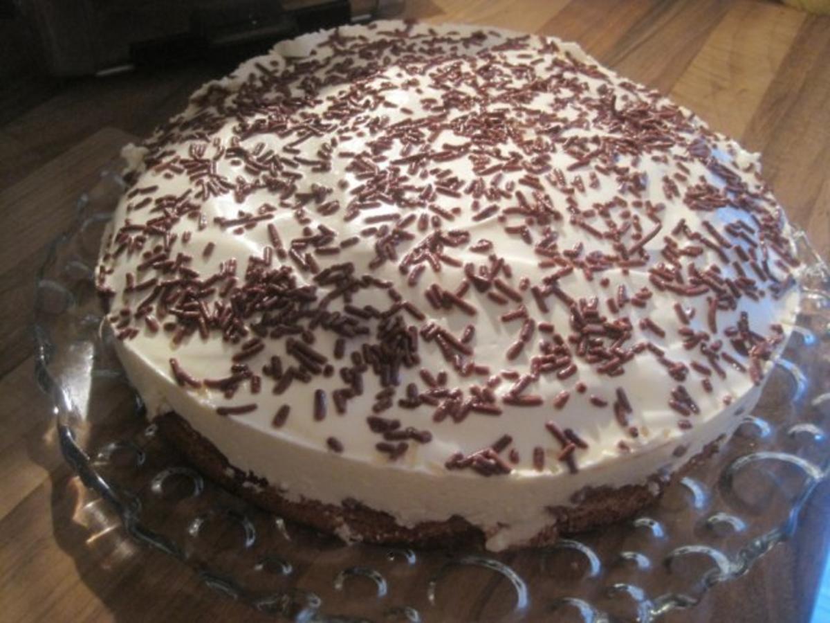 Vanillecreme-Torte mit Schokoperlen - Rezept - Bild Nr. 11