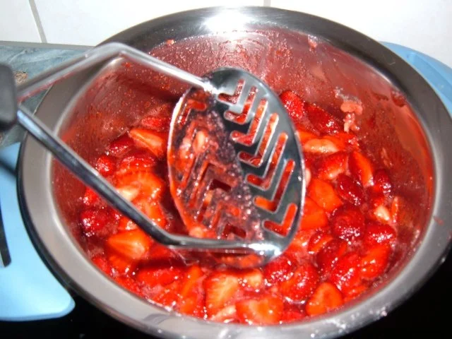 Brotaufstrich. Erdbeermarmelade - Marzipan-Schoko - Rezept - Bild Nr. 5