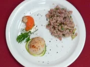 Thunfischtatar im Dialog mit der Jakobsmuschel (Manon Straché) - Rezept