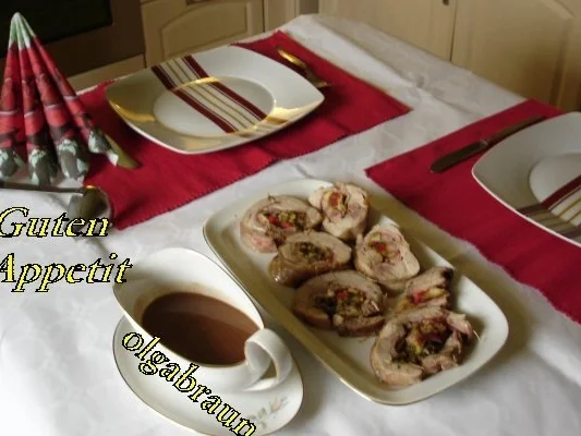 Gefüllte Putenoberkeulen mit Schoko-Chilisauce - Rezept