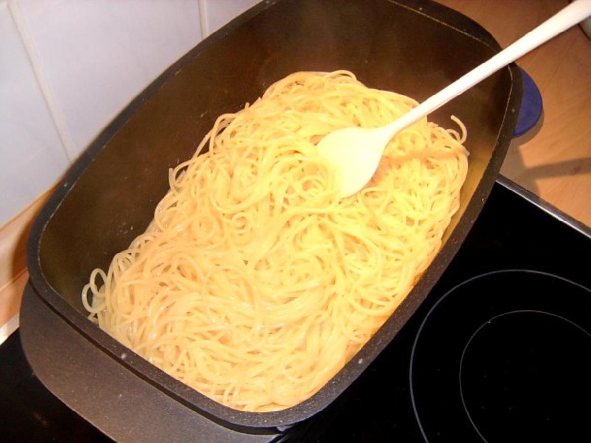 Spaghetti mit frischem Spinat - Rezept - Bild Nr. 7