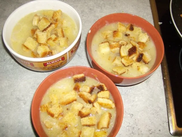 Zwiebelsuppe - Rezept - Bild Nr. 9