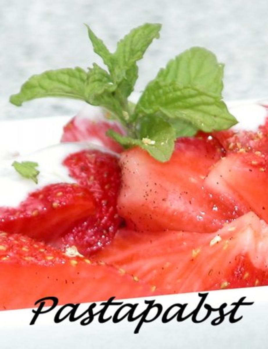 Erdbeeren in Orangenlikör mit Zitronenjoghurt - Rezept - Bild Nr. 4