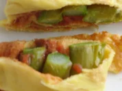 Vegetarisch : Spargel im Pfannkuchen, auf dem Backblech in der Röhre - Rezept