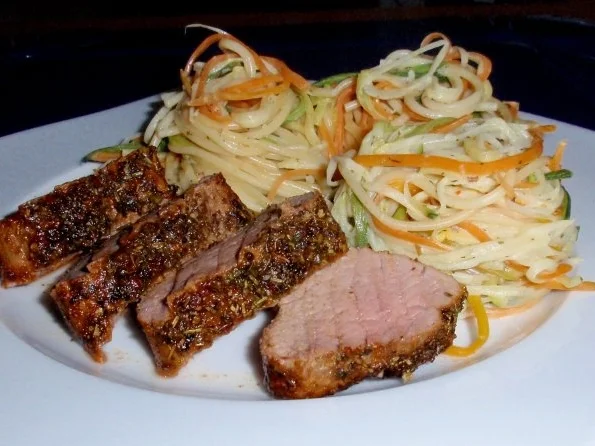 Schweinefilet mit Gemüse-Spaghetti - Rezept