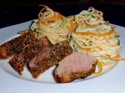 Schweinefilet mit Gemüse-Spaghetti - Rezept