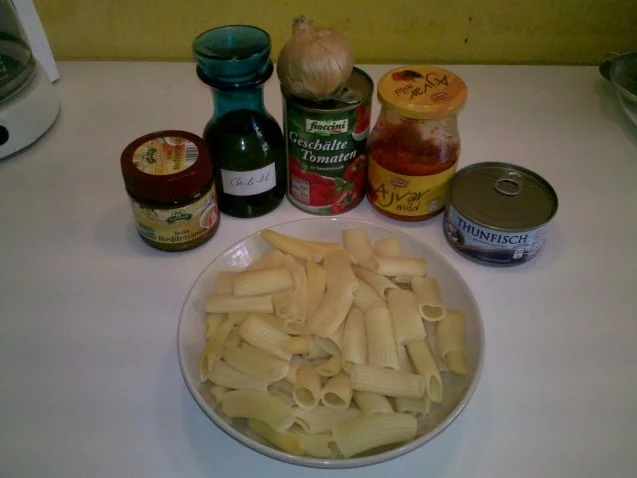 Nudeln: Rigatoni in Thunfisch-Soße - Rezept - Bild Nr. 4