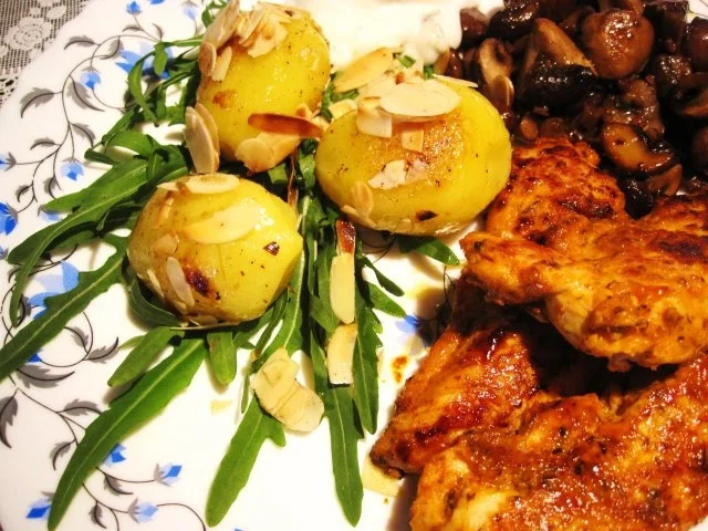 Rezept: Mandelkartöffelchen im Rucolabett ... Bild Nr. 3 Mandelkartöffelchen im Rucolabett ... - Rezept - Bild Nr. 3