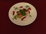 Rezept: Pfirsichhรคlften mit Baiser-Hรคuptchen an Vanilleeis (Victoria Herrmann) Pfirsichhรคlften mit Baiser-Hรคuptchen an Vanilleeis (Victoria Herrmann) - Rezept