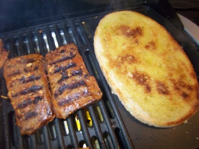 Pane per Bruschette mit Lammlachsen - Rezept