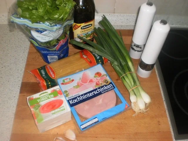 Rezept: Spaghetti in Tomaten-Schinkensauce Bild Nr. 2 Spaghetti in Tomaten-Schinkensauce - Rezept - Bild Nr. 2