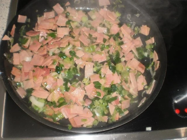 Rezept: Spaghetti in Tomaten-Schinkensauce Bild Nr. 4 Spaghetti in Tomaten-Schinkensauce - Rezept - Bild Nr. 4