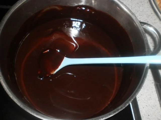 Rezept: Dinkel-Brownies-Torte mit Schokolade Bild Nr. 4 Dinkel-Brownies-Torte mit Schokolade - Rezept - Bild Nr. 4