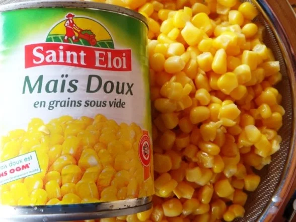 Mais-Schaum-Sueppchen mit Thymian-Kartoffelchips - Rezept - Bild Nr. 2