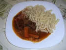 Rotwein-Kräutergulasch - Rezept