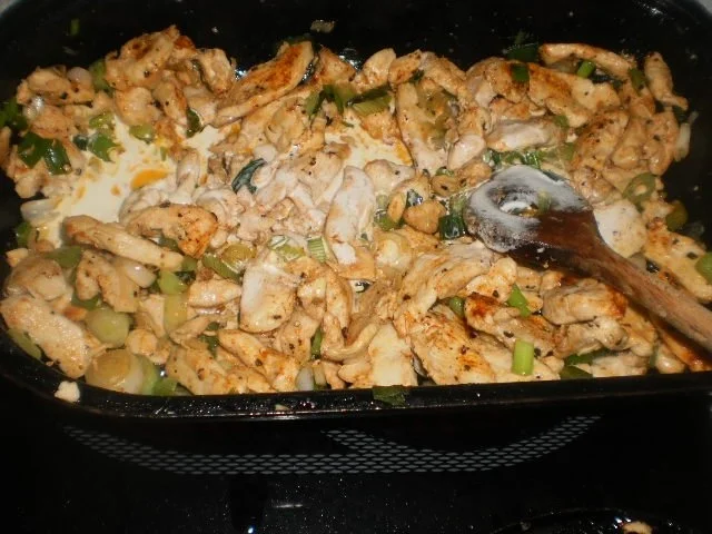 Rezept: Hühnchen in Rahm-Pilz-Sauce / Geflügelklein mit Pilzen und Schmorgurken Bild Nr. 7 Hühnchen in Rahm-Pilz-Sauce / Geflügelklein mit Pilzen und Schmorgurken - Rezept - Bild Nr. 7