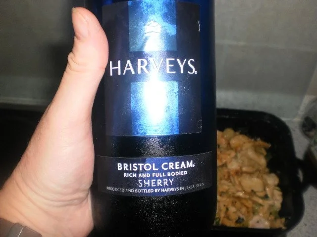 Rezept: Hühnchen in Rahm-Pilz-Sauce / Geflügelklein mit Pilzen und Schmorgurken Bild Nr. 8 Hühnchen in Rahm-Pilz-Sauce / Geflügelklein mit Pilzen und Schmorgurken - Rezept - Bild Nr. 8