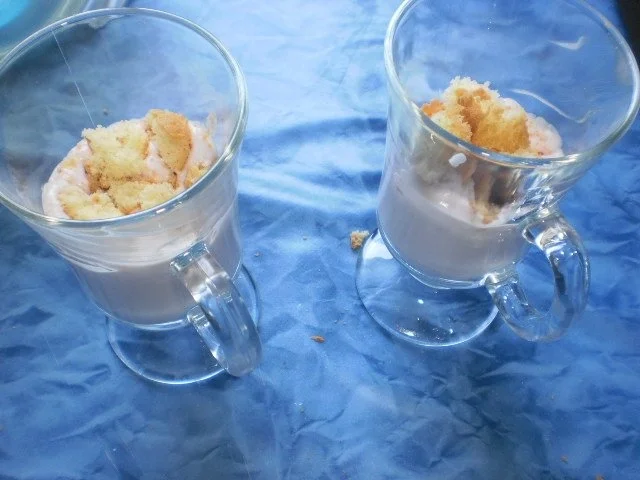 Rezept: Himbeerjoghurt mit Apfelmus Bild Nr. 4 Himbeerjoghurt mit Apfelmus - Rezept - Bild Nr. 4