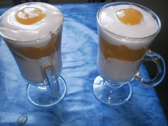 Rezept: Himbeerjoghurt mit Apfelmus Bild Nr. 5 Himbeerjoghurt mit Apfelmus - Rezept - Bild Nr. 5